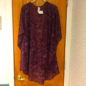 PRETTY! Plum/fushia lightweight open scarf vest topper! Size L